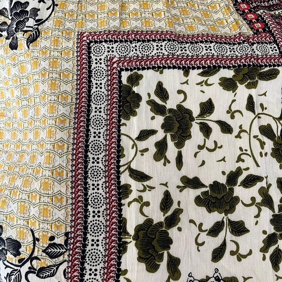 Lulumari crocheted mini dress - Picture 4 of 6